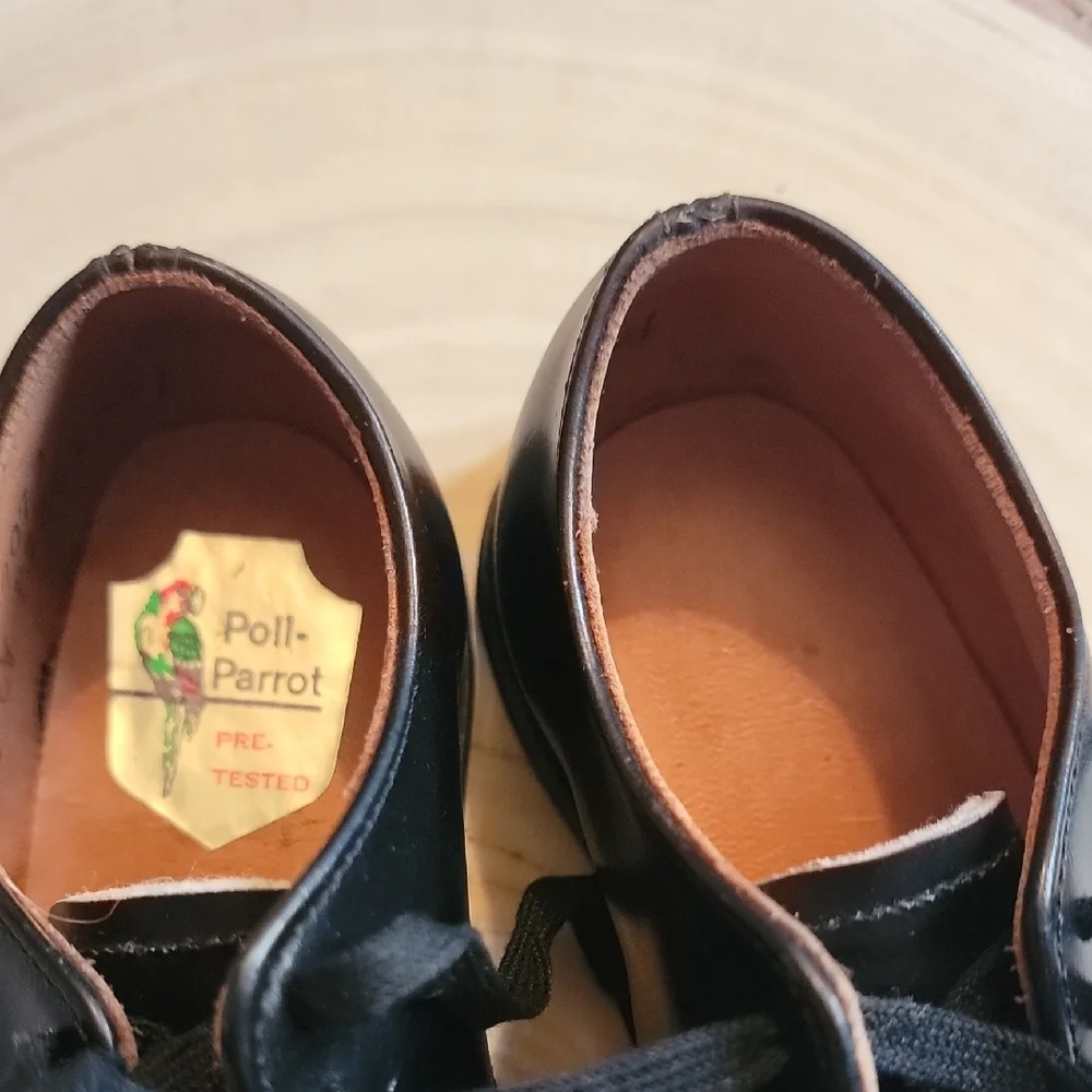 Black Leather Lace-Up Shoes By Poll Parrot